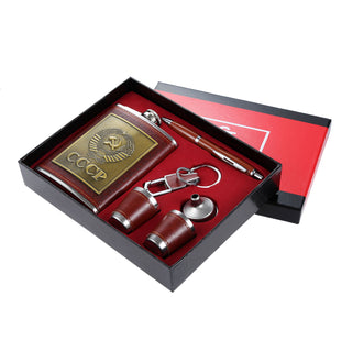 Hip flask gift set